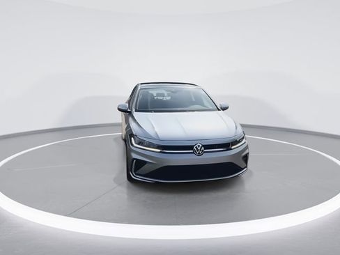 New 2025 Volkswagen Jetta SE image 3