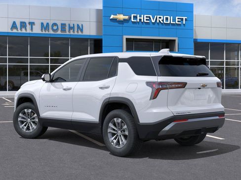 New 2026 Chevrolet Equinox LT w/ Convenience Package II AWD/4WD image 3