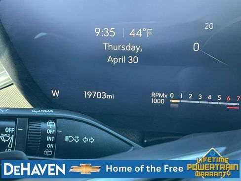 Used 2025 Buick Enclave Sport Touring FWD image 13