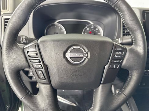 Used 2023 Nissan Frontier SV w/ SV Convenience Package image 16