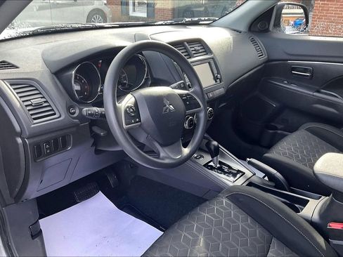 Used 2024 Mitsubishi Outlander Sport ES image 13