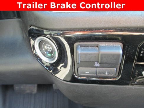 Certified 2024 GMC Sierra 1500 Elevation image 17