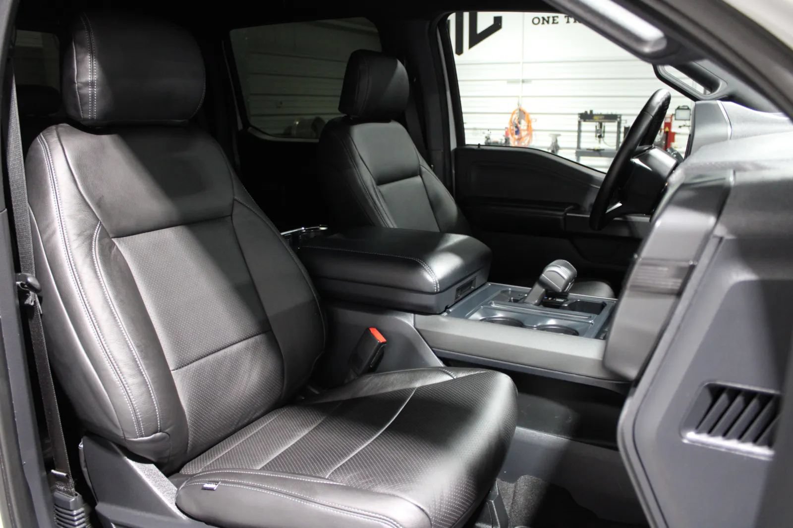 Used 2024 Ford F150 XLT w/ Equipment Group 302A MID AWD/4WD image 43