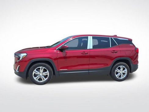Used 2020 GMC Terrain SLE FWD image 2