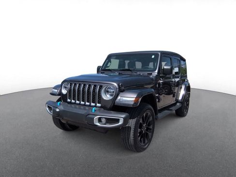 Certified 2022 Jeep Wrangler Unlimited Sahara AWD/4WD image 4