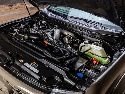 Used 2026 Ford F450 King Ranch w/ Chrome Package image 40