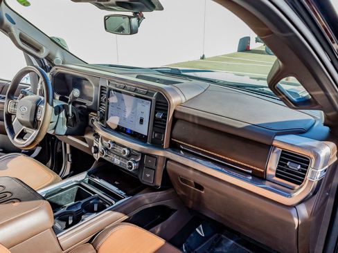 Used 2024 Ford F250 King Ranch image 18