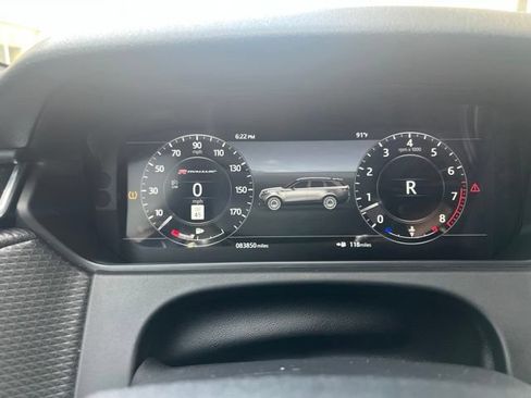 Used 2018 Land Rover Range Rover Velar R-Dynamic SE AWD/4WD image 14