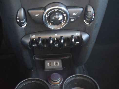 Used 2013 MINI Cooper Hardtop image 12