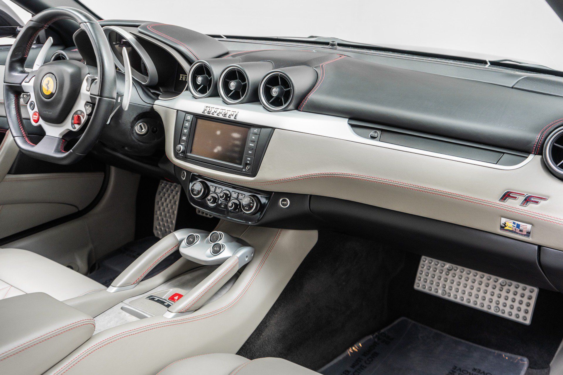 Used 2014 Ferrari FF AWD/4WD image 14