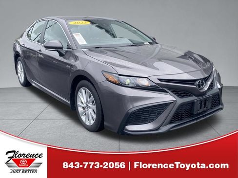 Used 2023 Toyota Camry SE AWD/4WD image 1