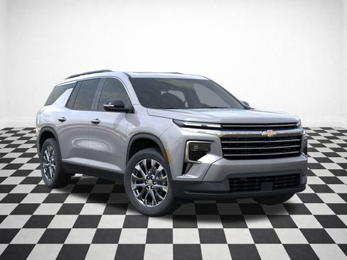 New 2026 Chevrolet Traverse LT w/ Sun and Wheel Package image 37