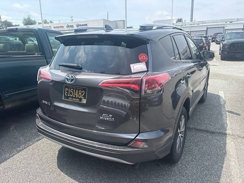 Used 2018 Toyota RAV4 XLE w/ Convenience Package AWD/4WD image 15