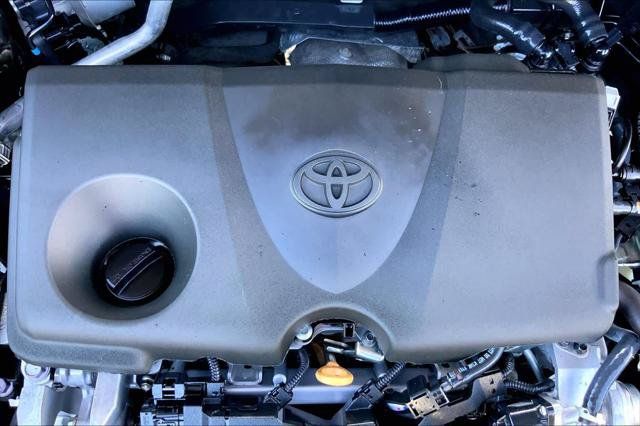 Certified 2025 Toyota RAV4 XLE w/ Convenience Package FWD image 32