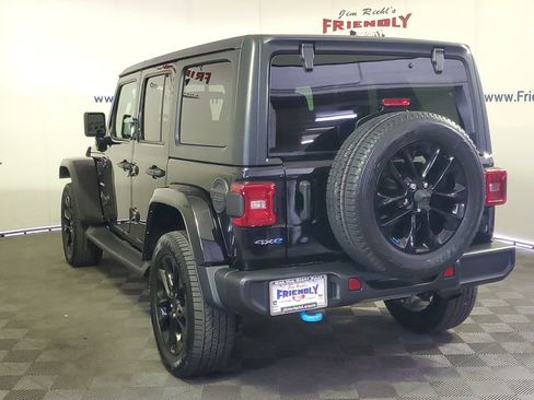 Used 2023 Jeep Wrangler Unlimited Sahara w/ Cold Weather Group AWD/4WD image 4
