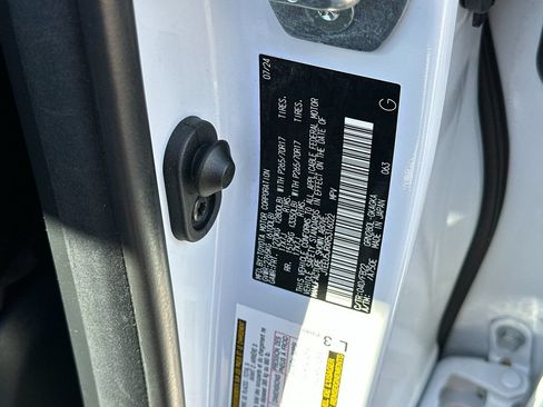 Used 2024 Toyota 4Runner SR5 RWD image 27