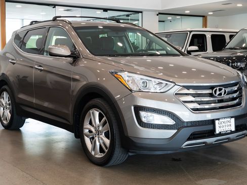 Used 2014 Hyundai Santa Fe Sport 2.0T w/ Navigation Package 06 AWD/4WD image 3