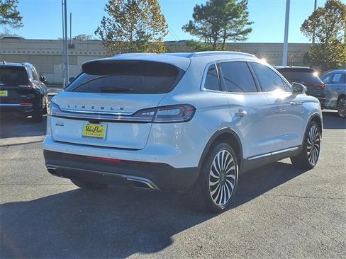 Certified 2022 Lincoln Nautilus Black Label image 2