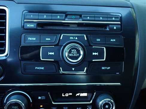 Used 2013 Honda Civic Hybrid Sedan image 16
