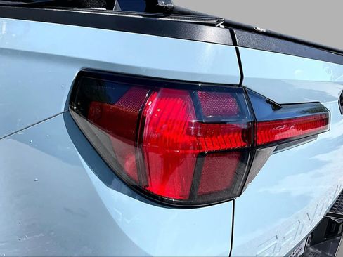 Used 2024 Hyundai Santa Cruz SE FWD image 29