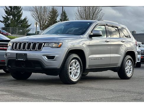Used 2020 Jeep Grand Cherokee Laredo image 10
