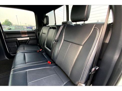 Used 2022 Ford F250 Lariat w/ Lariat Ultimate Package AWD/4WD image 27