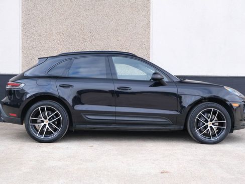 Used 2022 Porsche Macan w/ Premium Package Plus AWD/4WD image 11