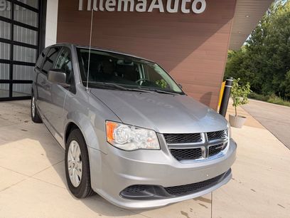 Used 2020 Dodge Grand Caravan SE w/ UConnect Hands-Free Group