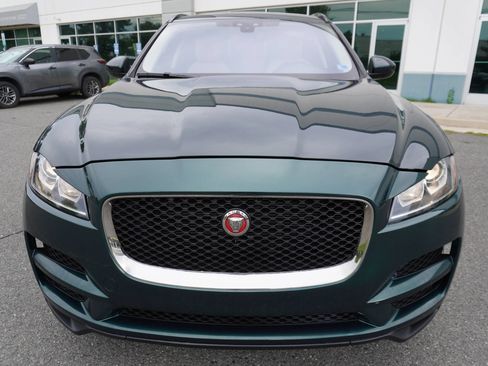 Used 2017 Jaguar F-PACE Premium AWD/4WD image 2