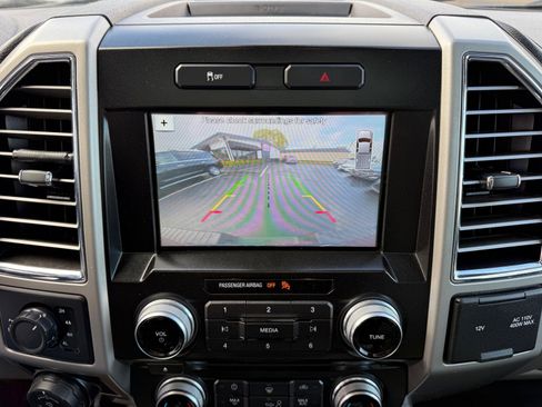 Used 2016 Ford F150 Lariat w/ Equipment Group 502A Luxury image 31