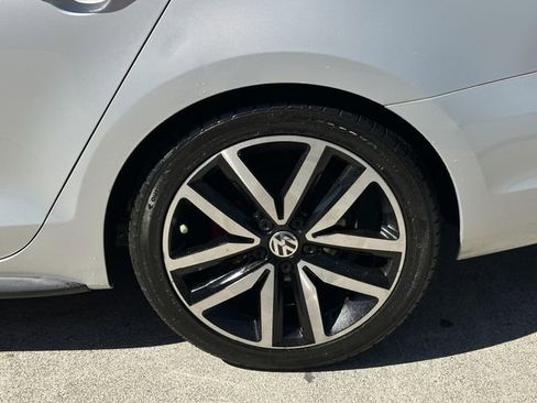 Used 2013 Volkswagen Jetta GLI Autobahn image 11