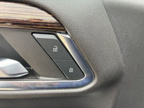 Used 2022 GMC Sierra 1500 Elevation AWD/4WD image 10