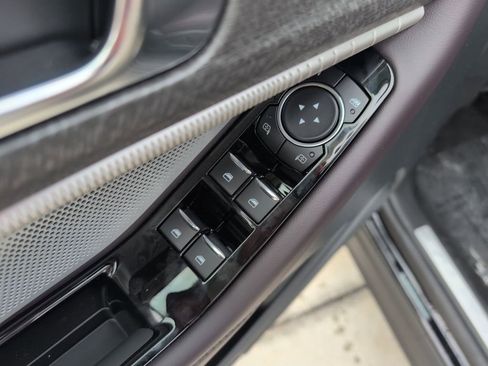 New 2026 Ford Explorer Platinum image 28