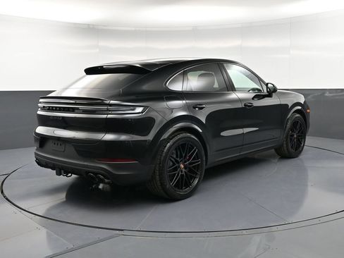 New 2026 Porsche Cayenne S AWD/4WD image 8