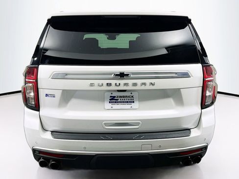 Certified 2023 Chevrolet Suburban High Country w/ LPO, Illumination Package AWD/4WD image 6