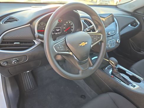 Used 2024 Chevrolet Malibu LT image 13