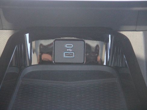 Certified 2022 Ford Mustang Mach-E Premium image 17