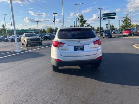 Used 2010 Hyundai Tucson GLS image 9