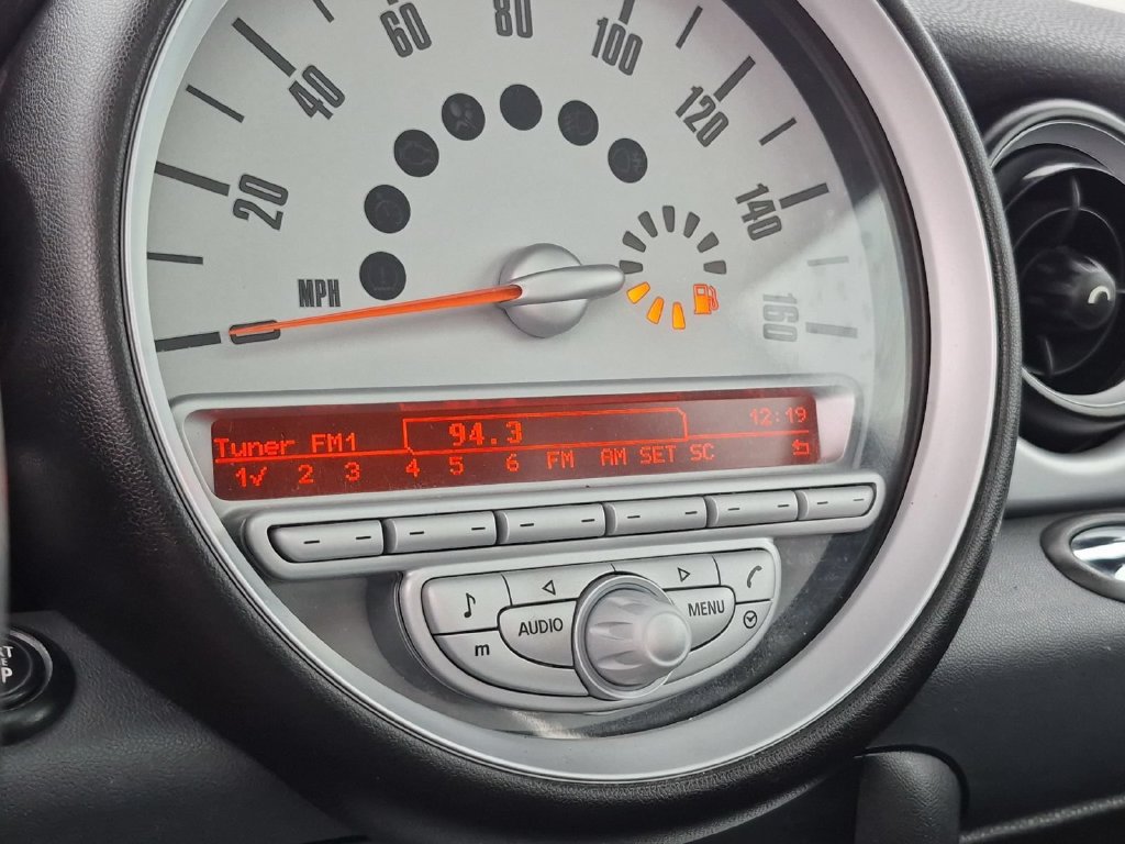 Used 2009 MINI Cooper Hardtop FWD image 24