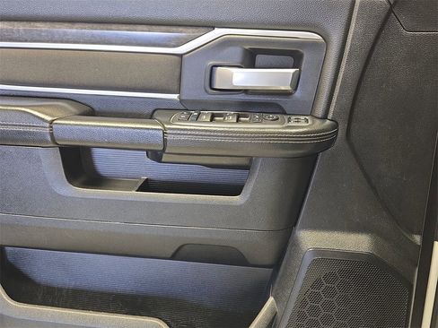 Used 2024 RAM 2500 Big Horn image 25