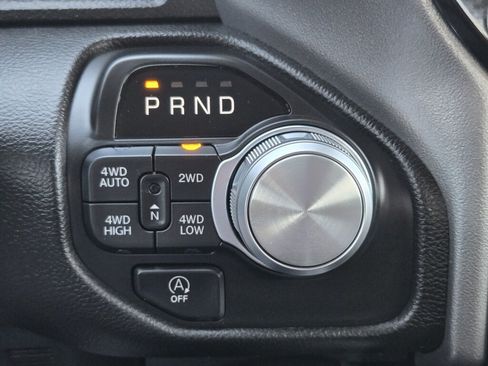 Used 2025 RAM 1500 Laramie AWD/4WD image 22