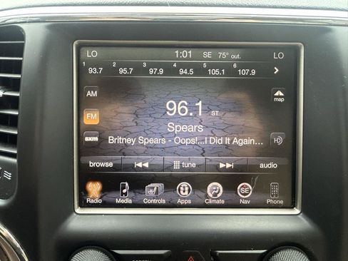 Used 2014 Jeep Grand Cherokee Overland w/ Mopar Chrome Edition Group AWD/4WD image 23