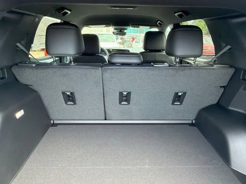 New 2026 Chevrolet Equinox LT w/ Convenience Package II AWD/4WD image 23