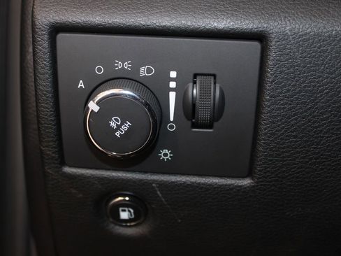 Used 2015 Jeep Grand Cherokee Limited image 54