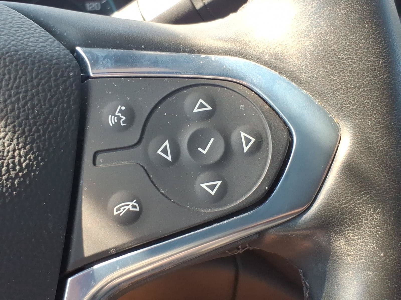 Used 2023 Chevrolet Traverse LT AWD/4WD image 15