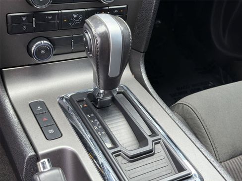 Used 2014 Ford Mustang Coupe RWD image 18