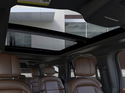 New 2025 Lincoln Navigator L Reserve AWD/4WD image 22