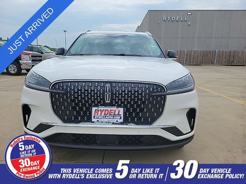 Used 2026 Lincoln Aviator Reserve w/ Luxury Package AWD/4WD image 8