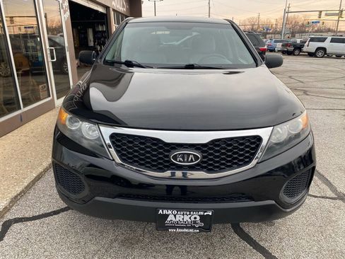 Used 2011 Kia Sorento 2WD image 3