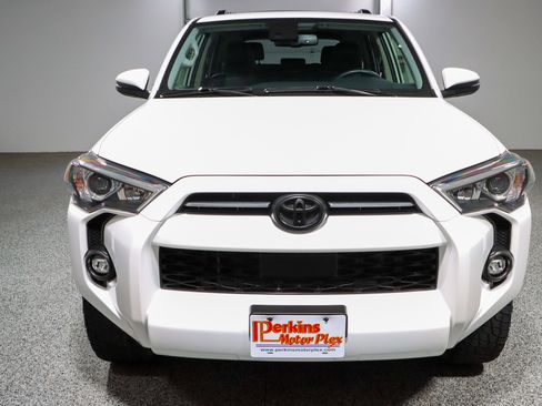 Used 2024 Toyota 4Runner SR5 Premium image 4